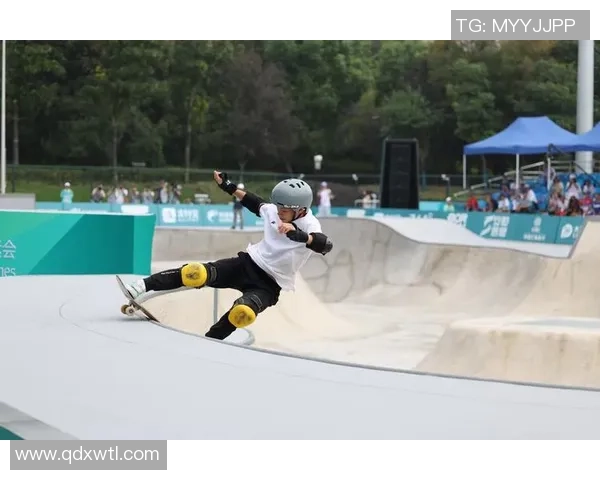 全国街舞大赛特别报道成都滑板队如何实现突破与成长的精彩历程